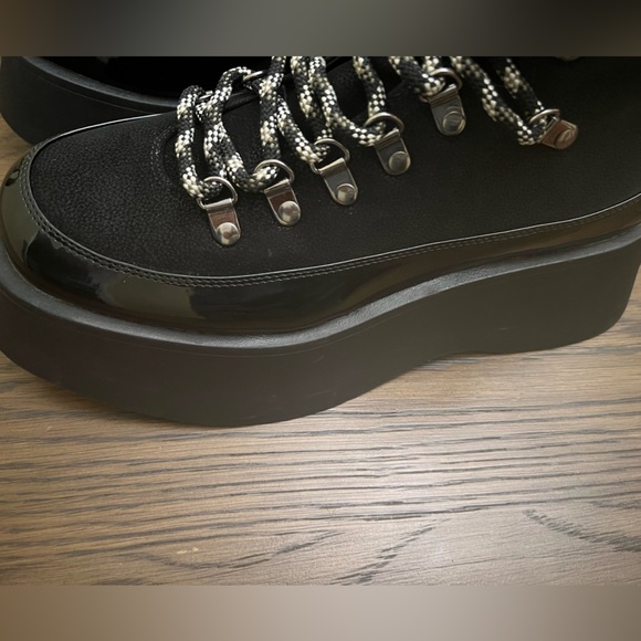 Gail Lace-Up Platform Boot. - Picture 4 of 5